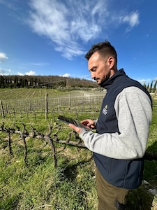 Jacopo Ferrari - Agronomo di Castello di Albola nel Vigneto di Sangiovese